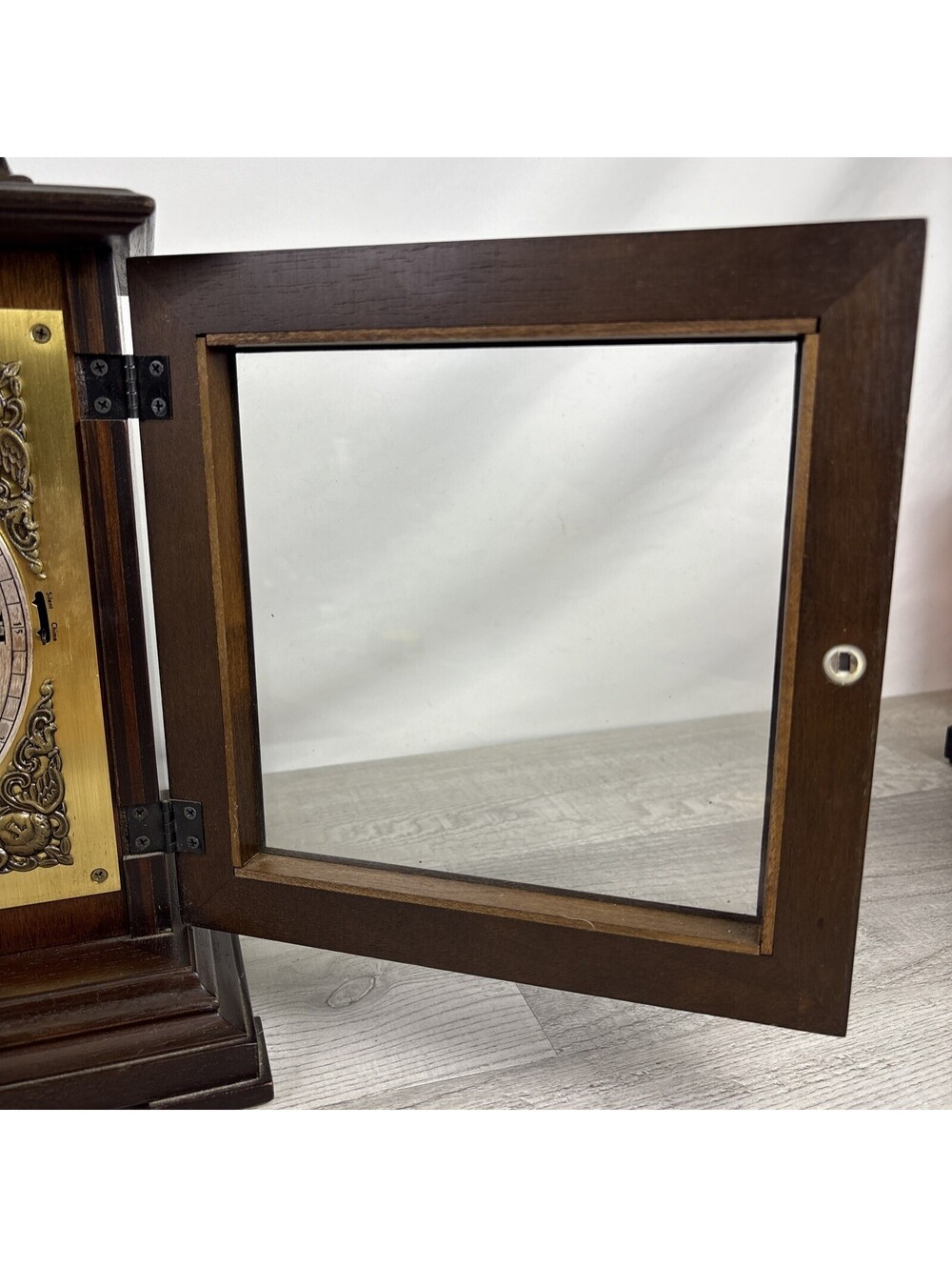 Seth Thomas Legacy 3W Winchester Mantel Clock 1313-000, No Key - Picture 5 of 16